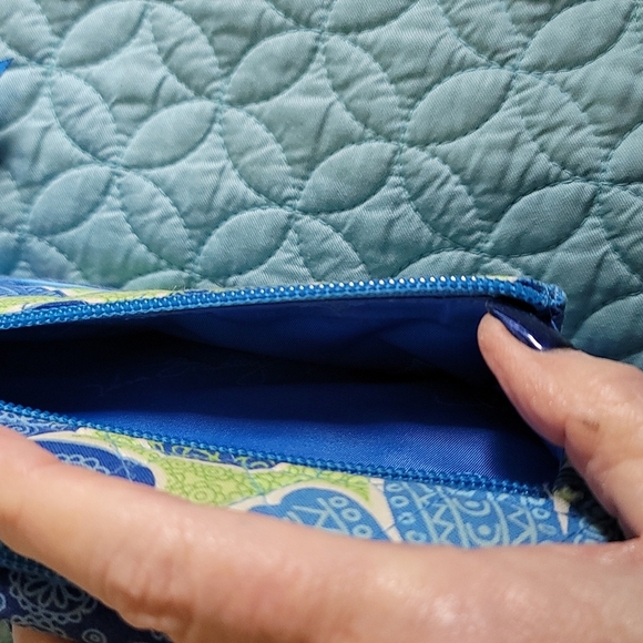 NWOT Vera Bradley Turn Lock Wallet Clutch Doodle Daisy Pattern - Picture 5 of 7